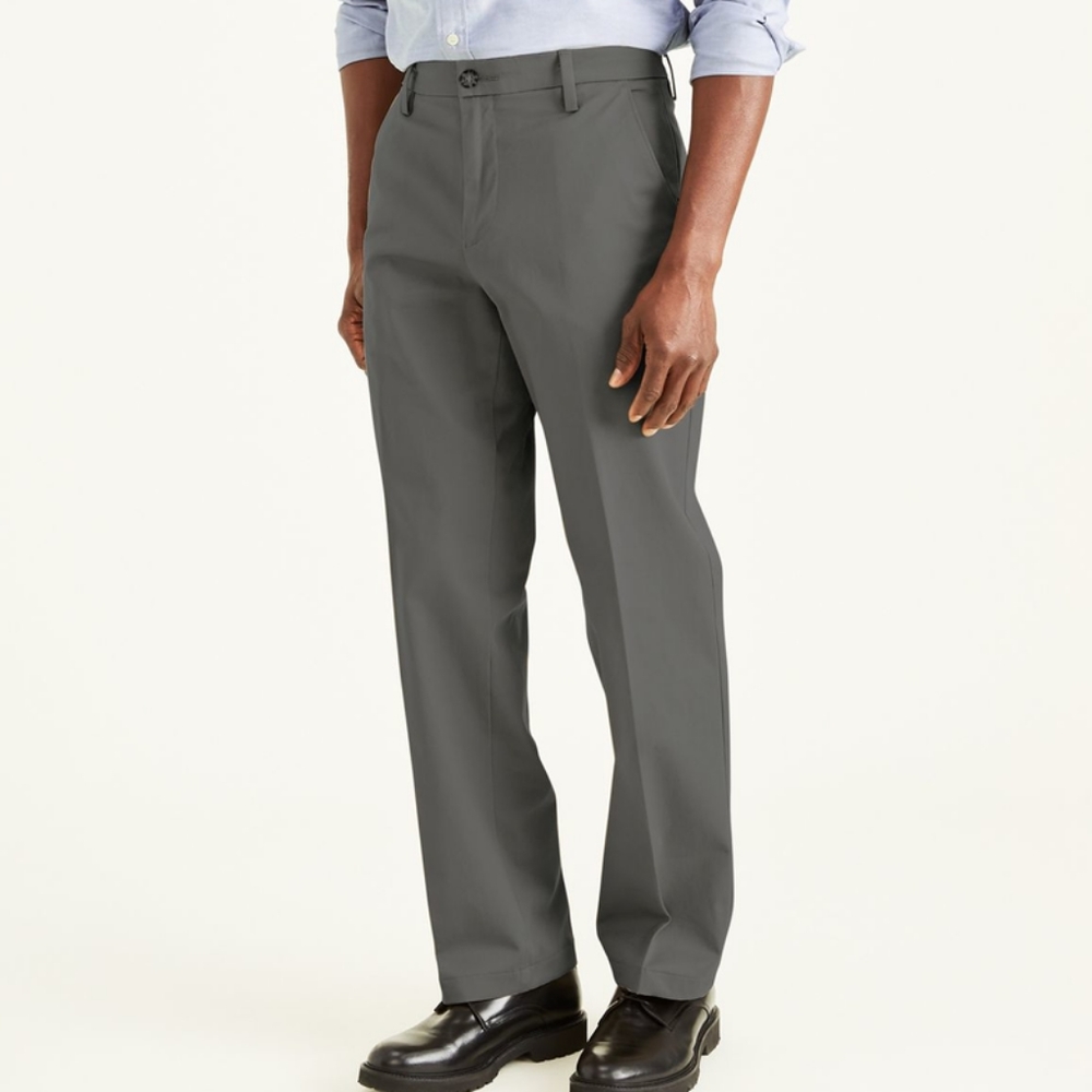 Dockers Men's Gray Workday Khakis Classic Fit Pleated Dress Pants Size 38X29 EUC